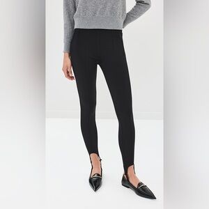DONNI stirrup Black Leggings